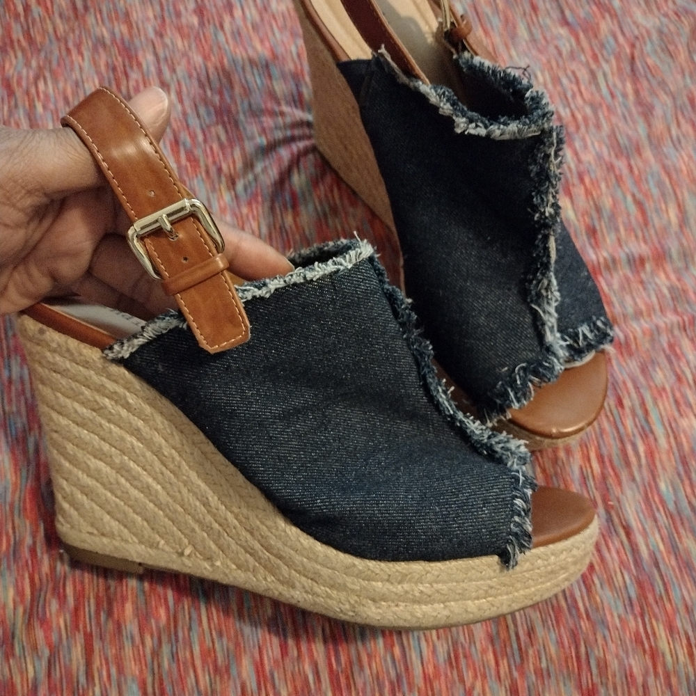 Indigo rd brand.  Blue jean shoes size 9 1/2